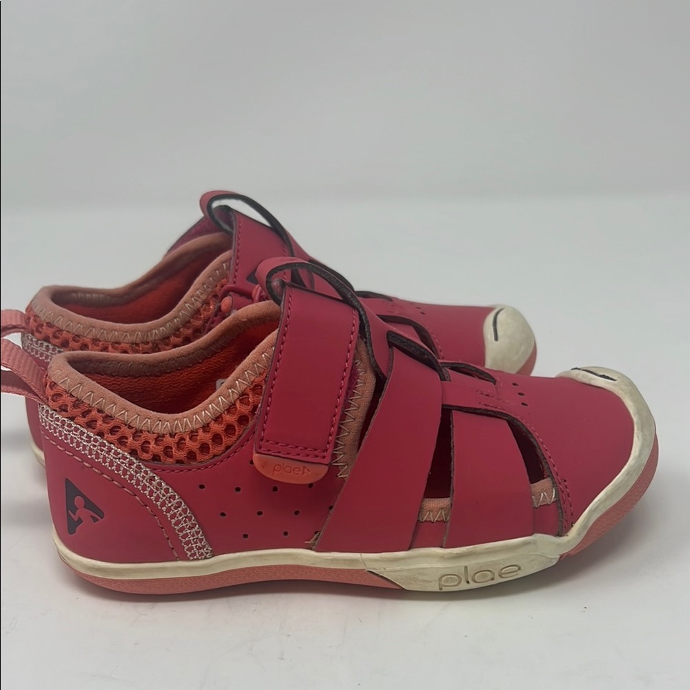 Plae pink Sandals with Velcro Straps and Protective Toe Cap size 10 toddler